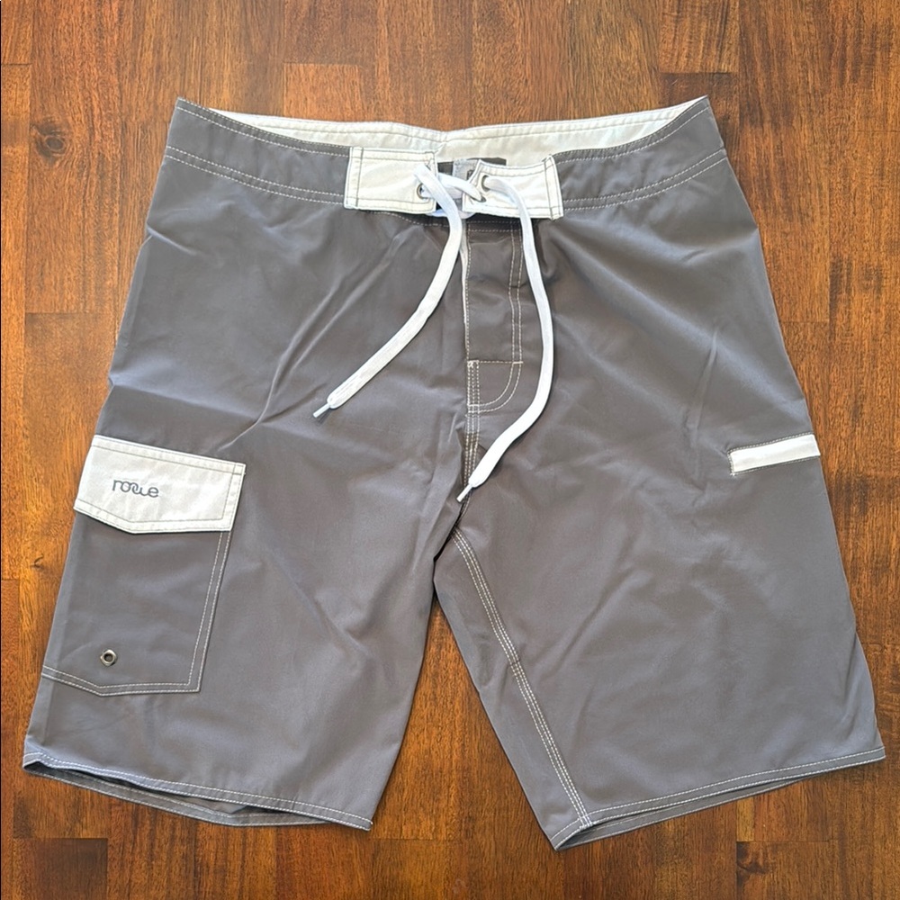 Nonwe Mens Sportswear Quick Dry Board Shorts w/ Liner
